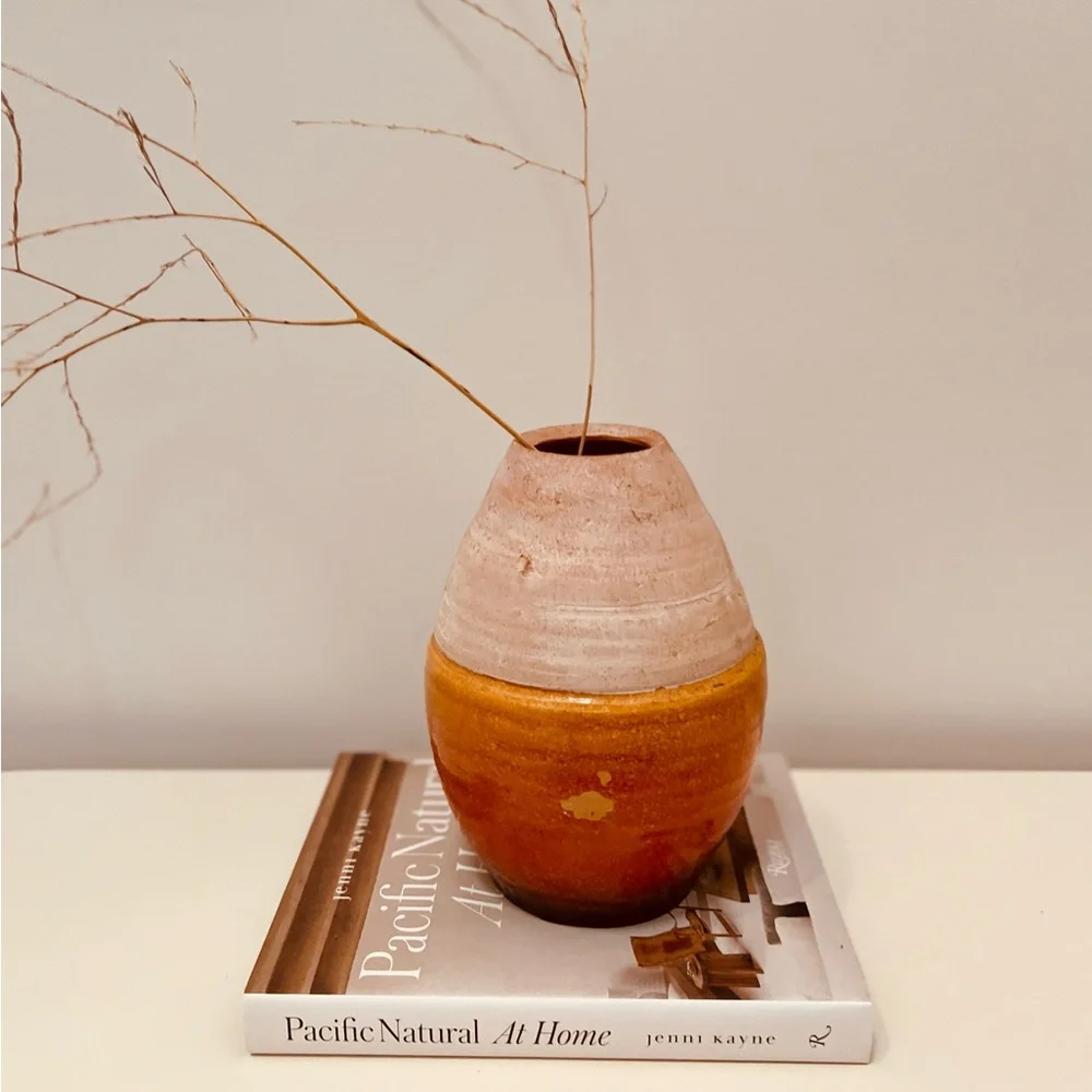 MID-CENTURY‎ STYLE HANDMADE VINTAGE STUDIO POTTERY VASE ORANGE/WHITE MCM BOHO